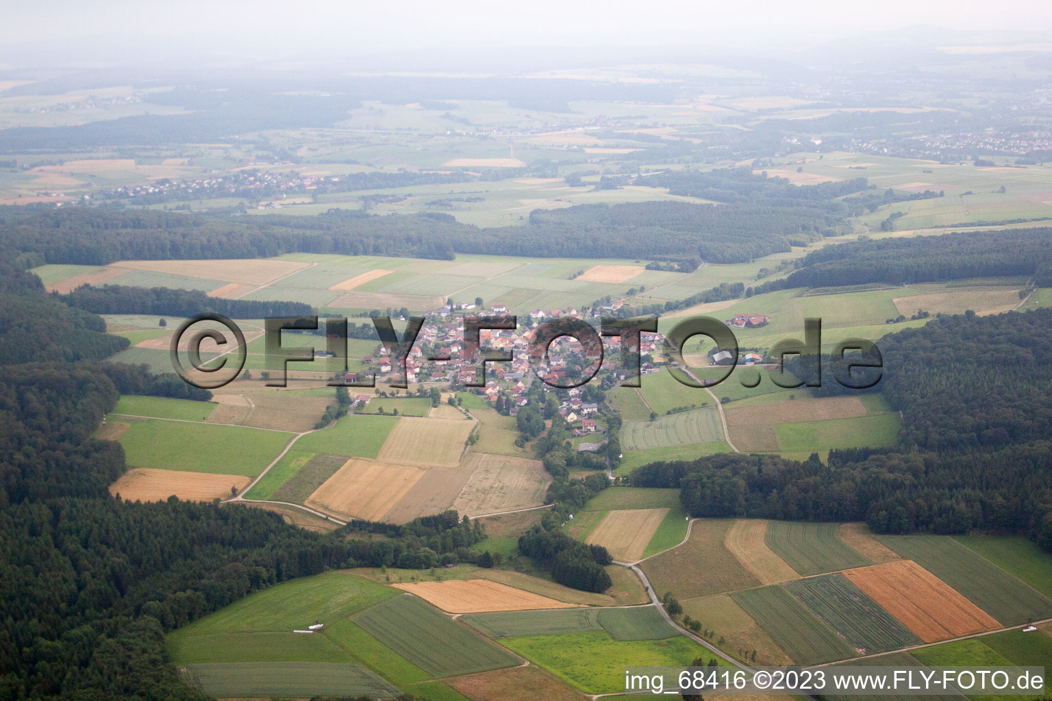 Vue aérienne de Dammersbach dans le département Hesse, Allemagne