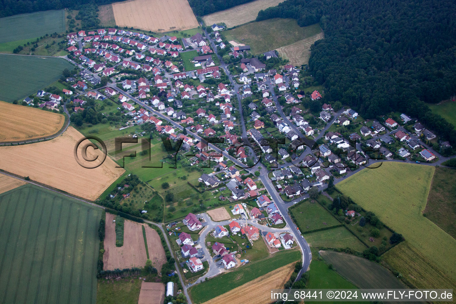 Vue aérienne de Éternuement à Fulda dans le département Hesse, Allemagne