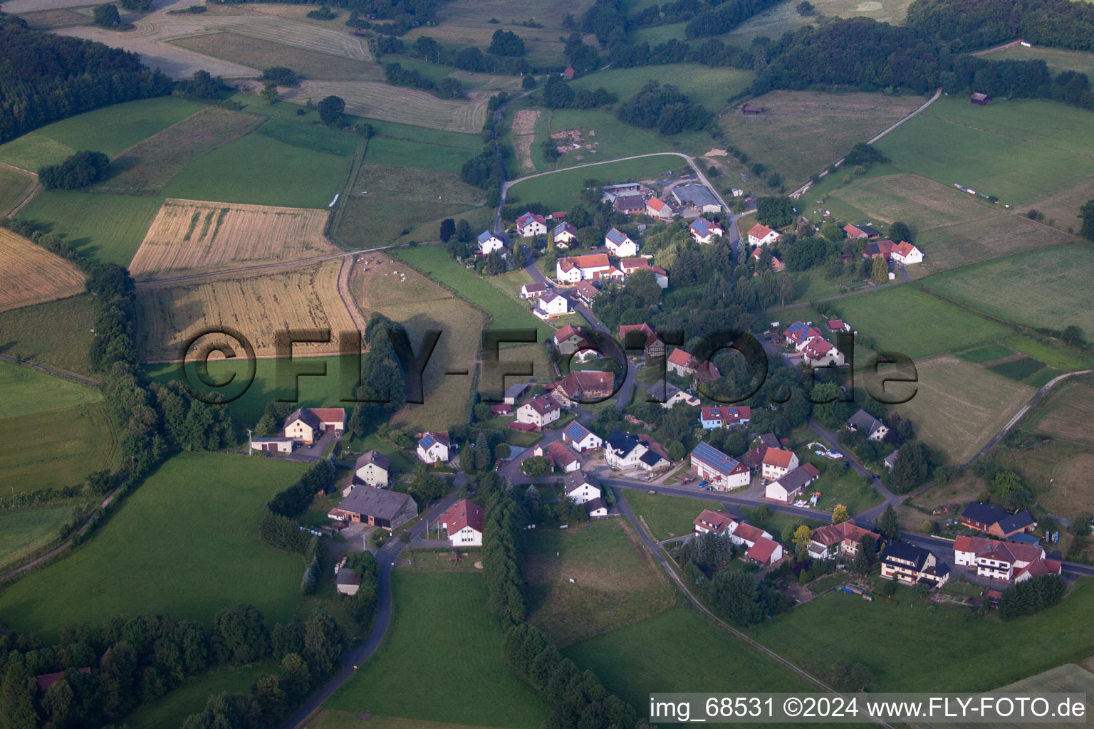 Vue aérienne de Pfaffenrod dans le département Hesse, Allemagne