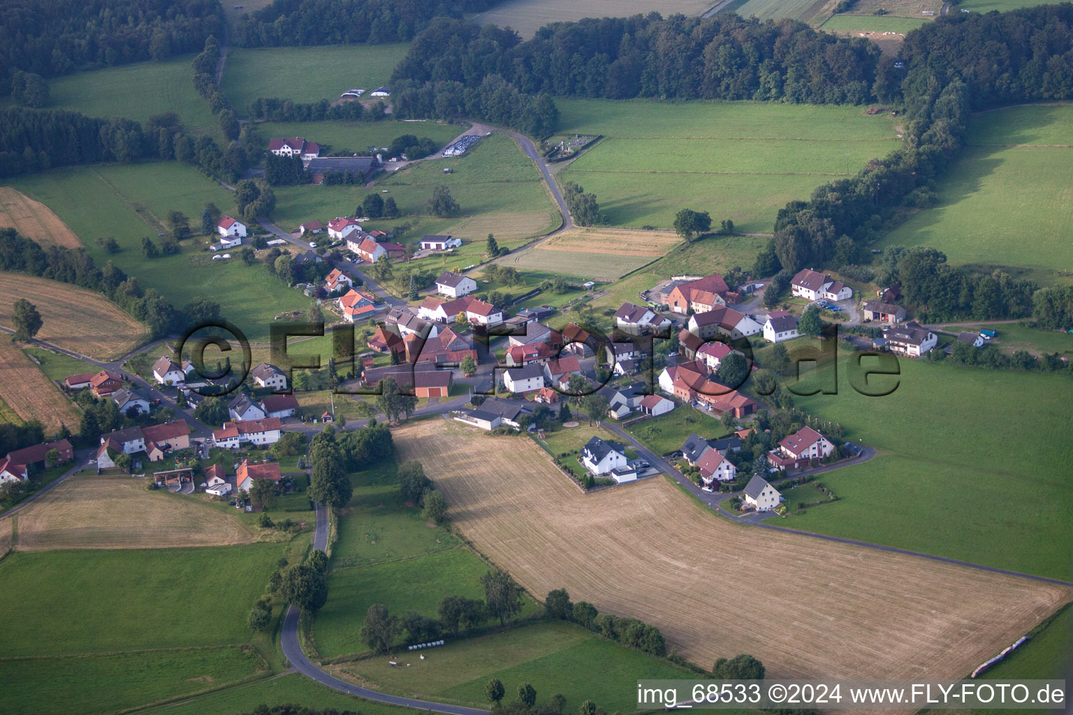 Vue aérienne de Pfaffenrod dans le département Hesse, Allemagne