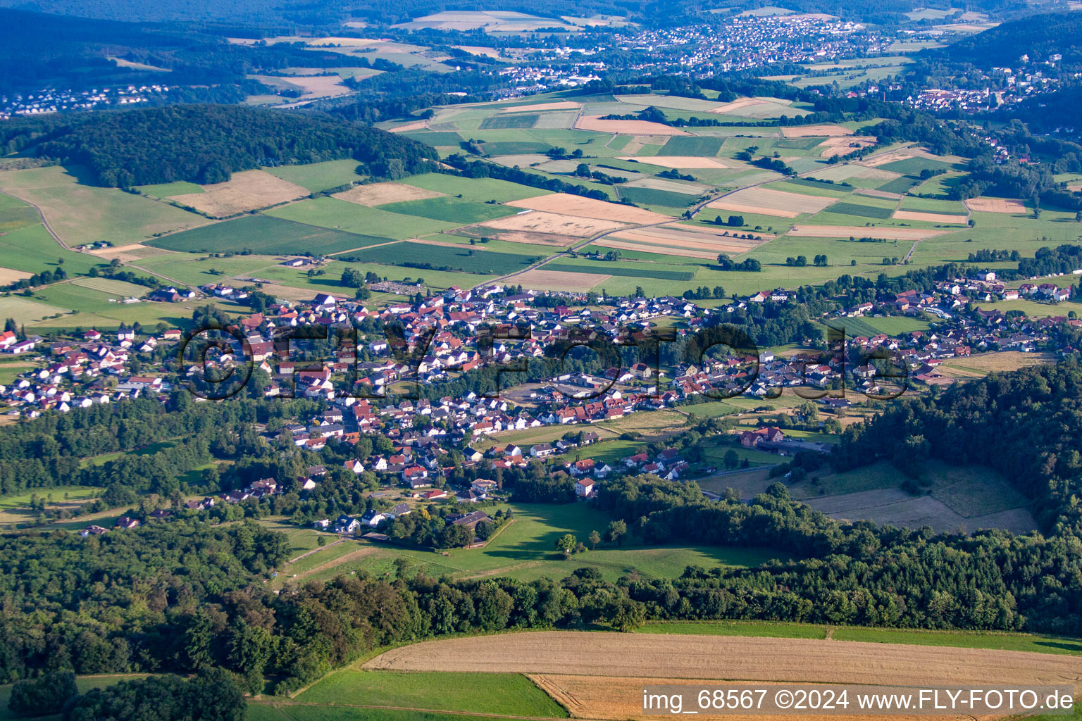 Vue aérienne de Quartier Eckardroth in Bad Soden-Salmünster dans le département Hesse, Allemagne