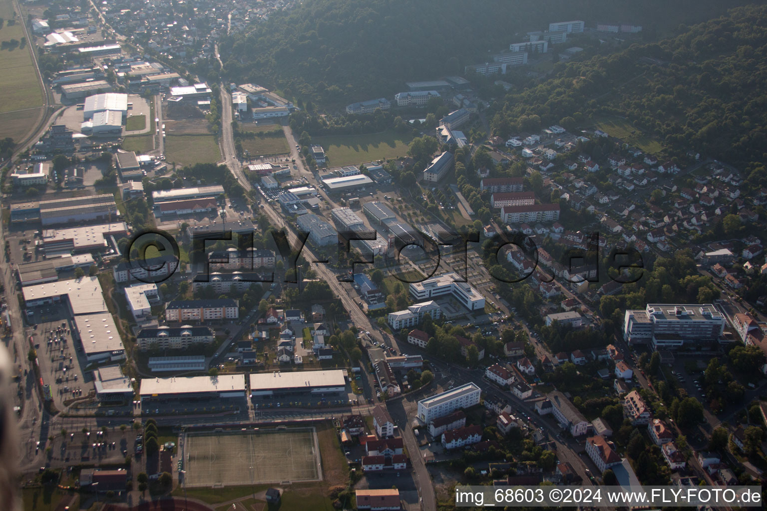 Gelnhausen dans le département Hesse, Allemagne vue d'en haut