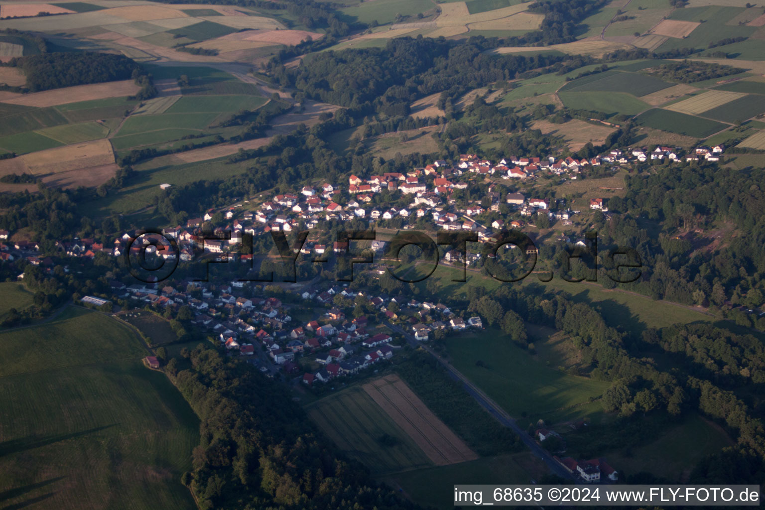 Vue aérienne de Rinderbügen dans le département Hesse, Allemagne