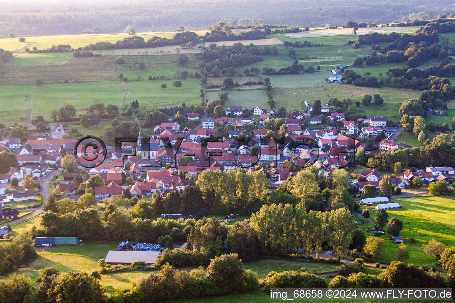 Vue oblique de Burkhards dans le département Hesse, Allemagne