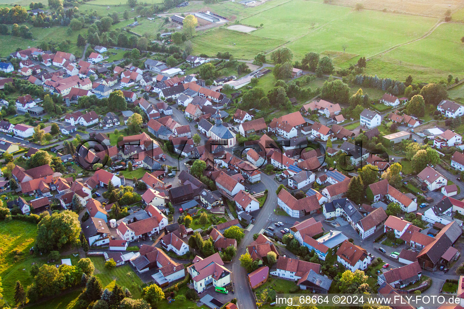 Vue aérienne de Quartier Burkhards in Schotten dans le département Hesse, Allemagne