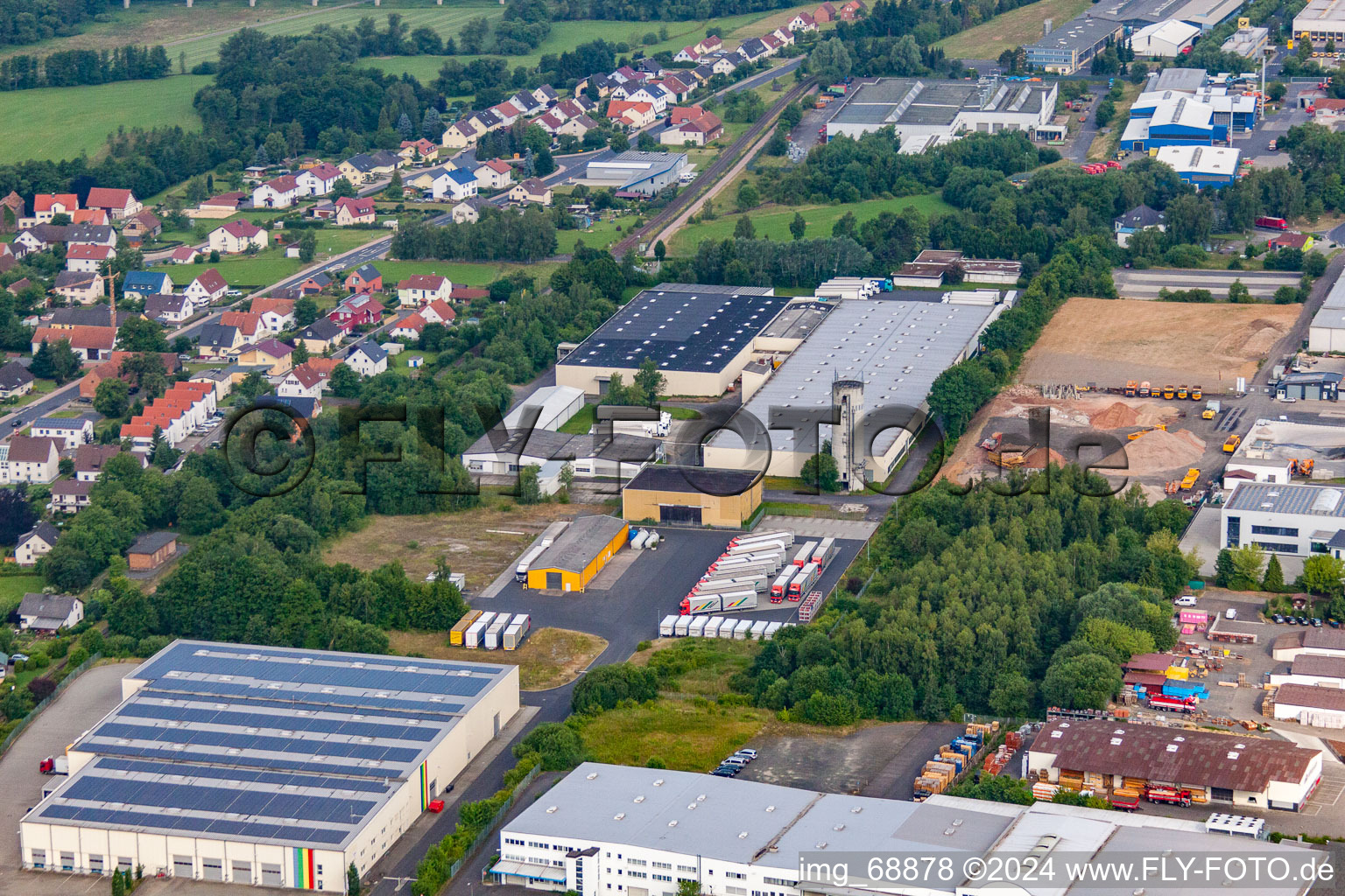 Vue aérienne de Zone industrielle avec KBS Gastrotechnik à le quartier Welkers in Eichenzell dans le département Hesse, Allemagne