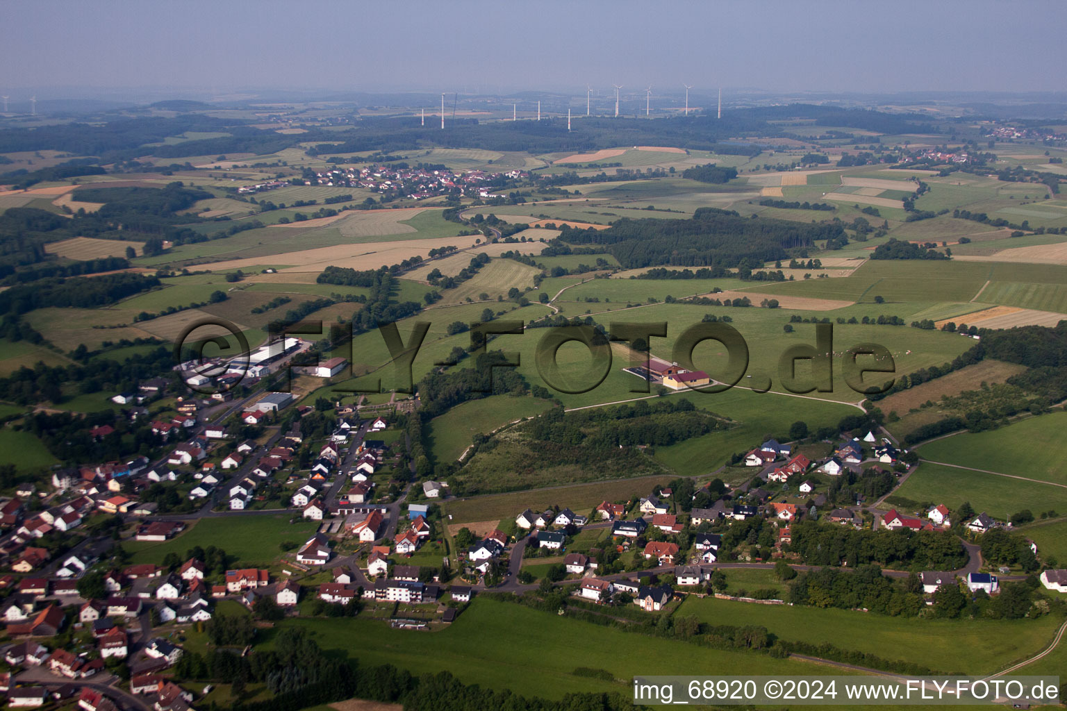 Vue aérienne de Quartier Hauswurz in Neuhof dans le département Hesse, Allemagne