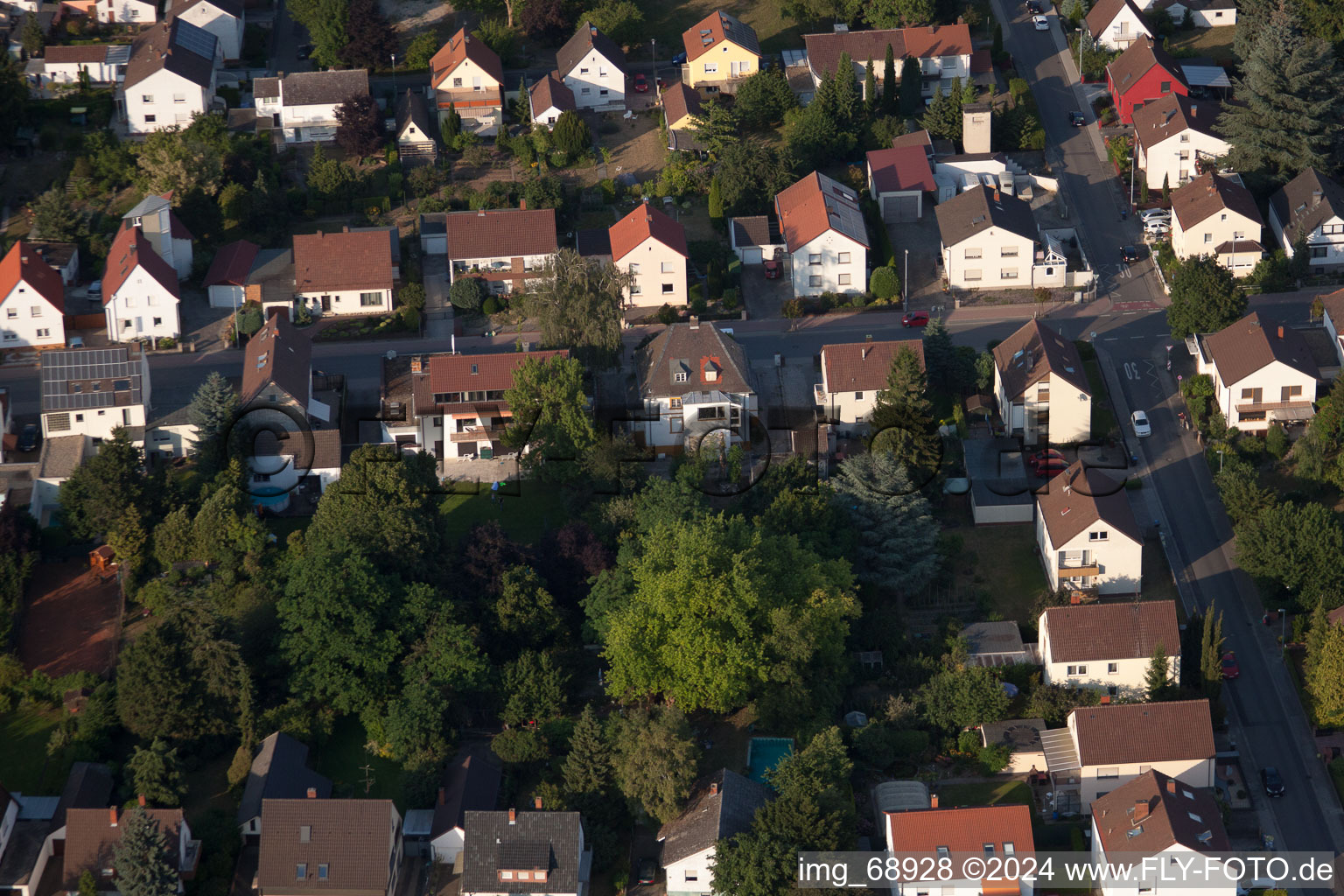 Quartier Dannstadt in Dannstadt-Schauernheim dans le département Rhénanie-Palatinat, Allemagne vue d'en haut