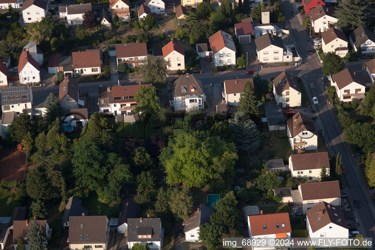 Quartier Dannstadt in Dannstadt-Schauernheim dans le département Rhénanie-Palatinat, Allemagne vue du ciel