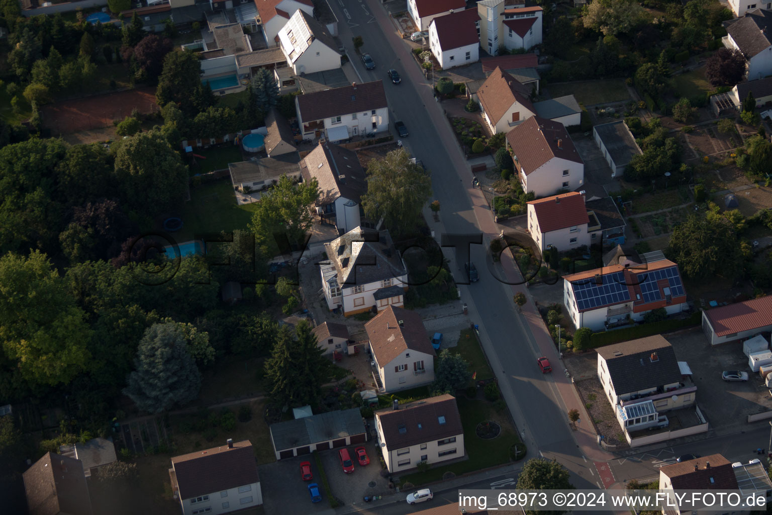 Quartier Dannstadt in Dannstadt-Schauernheim dans le département Rhénanie-Palatinat, Allemagne d'un drone