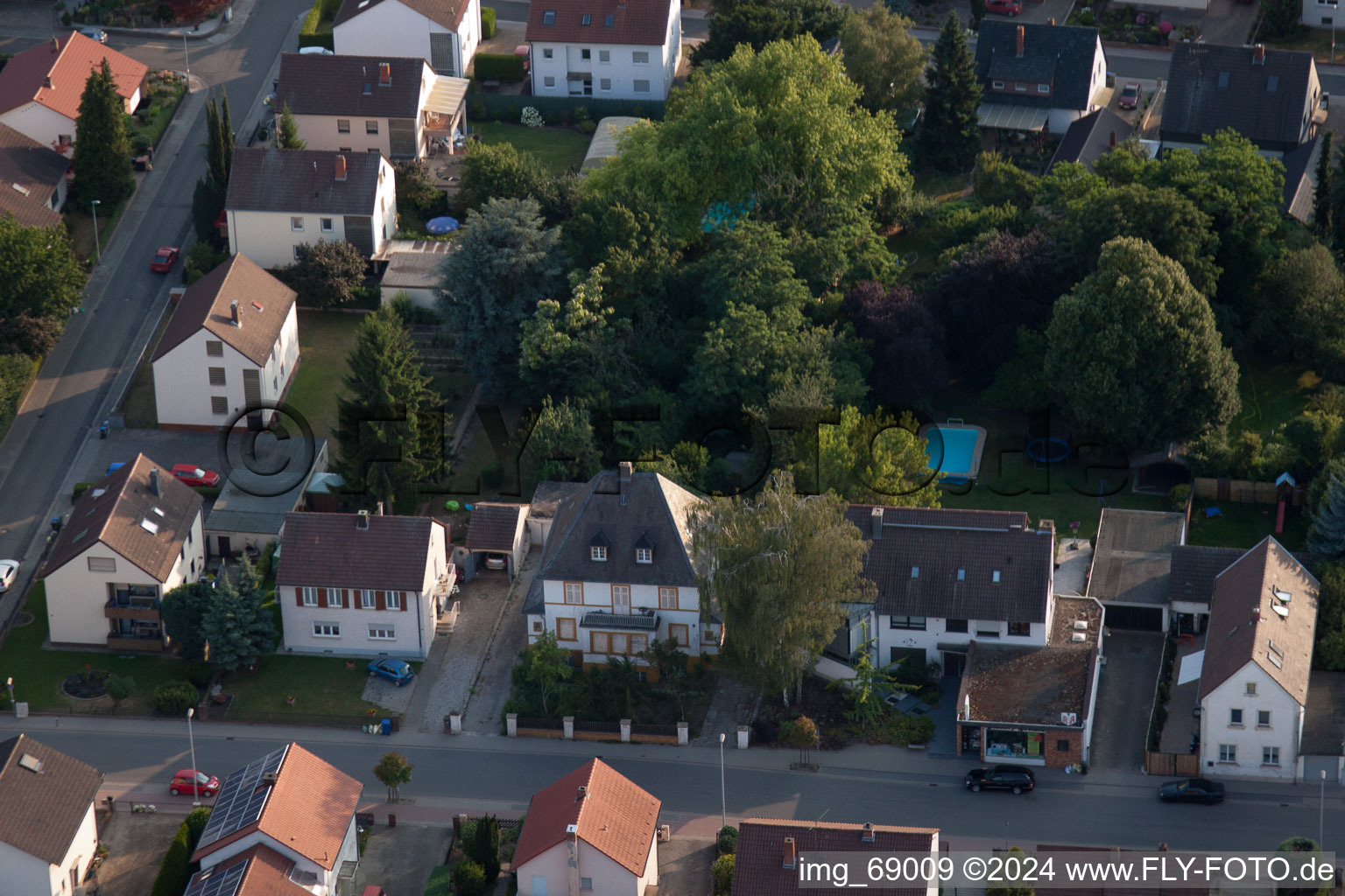 Enregistrement par drone de Quartier Dannstadt in Dannstadt-Schauernheim dans le département Rhénanie-Palatinat, Allemagne