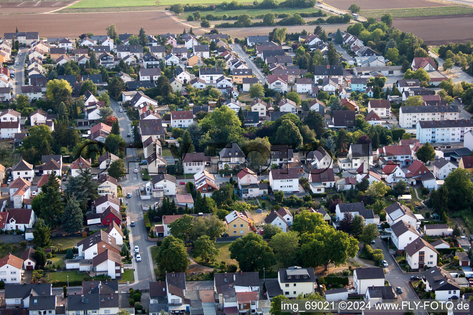 Quartier Dannstadt in Dannstadt-Schauernheim dans le département Rhénanie-Palatinat, Allemagne hors des airs