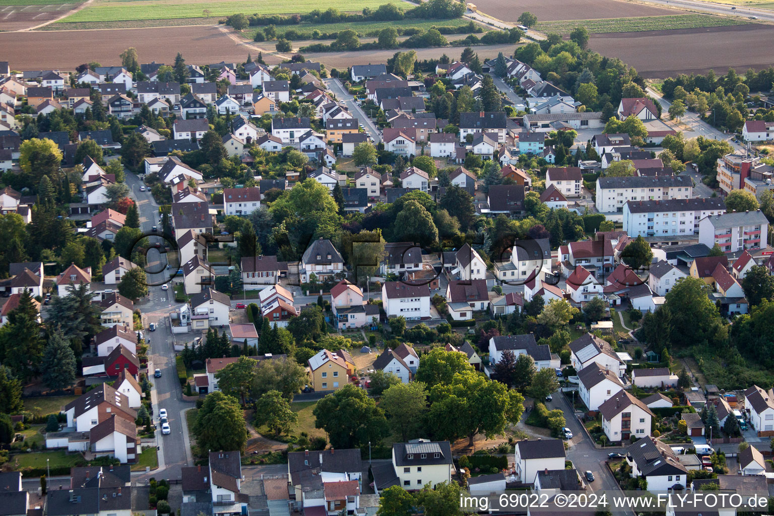 Quartier Dannstadt in Dannstadt-Schauernheim dans le département Rhénanie-Palatinat, Allemagne vue d'en haut