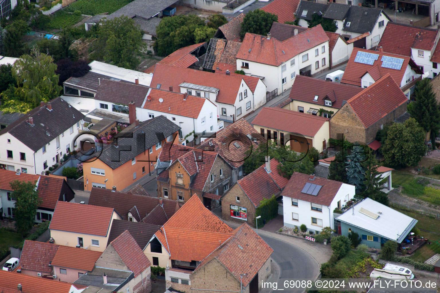 Quartier Bobenheim in Bobenheim-Roxheim dans le département Rhénanie-Palatinat, Allemagne d'en haut