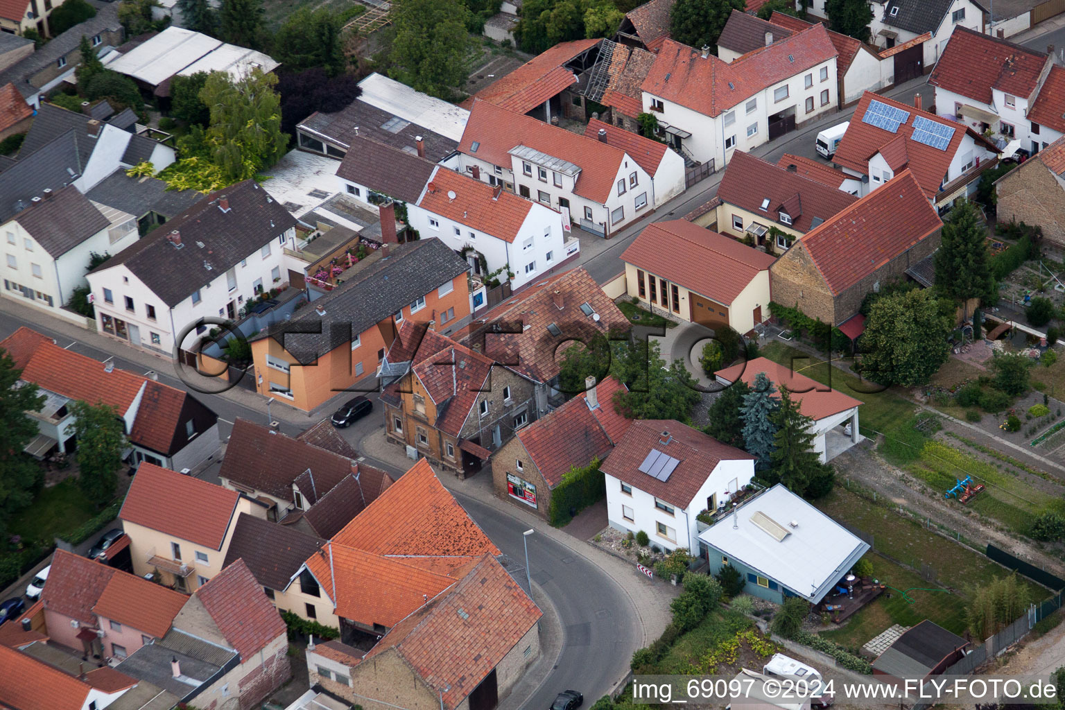 Enregistrement par drone de Quartier Bobenheim in Bobenheim-Roxheim dans le département Rhénanie-Palatinat, Allemagne