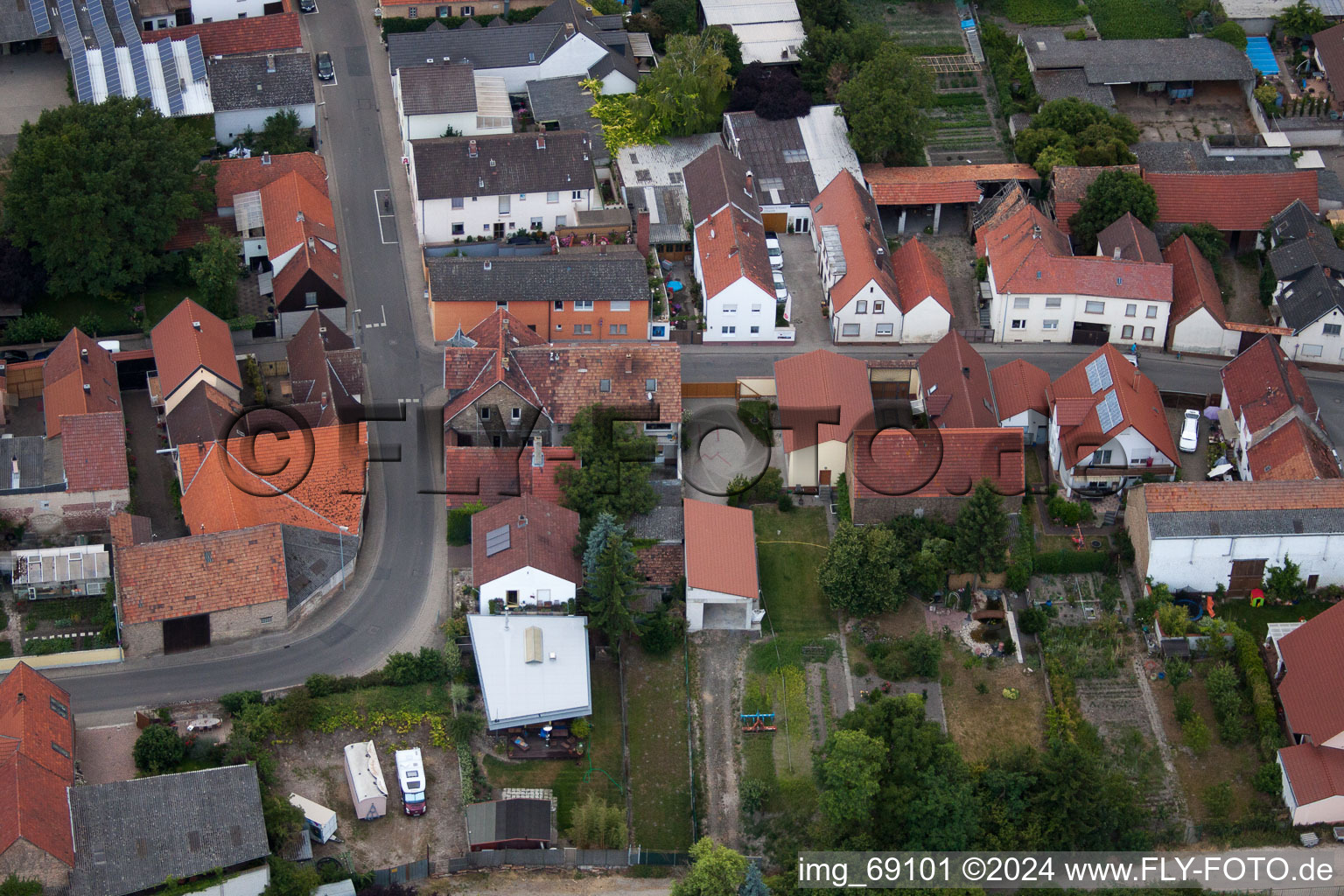 Quartier Bobenheim in Bobenheim-Roxheim dans le département Rhénanie-Palatinat, Allemagne d'un drone