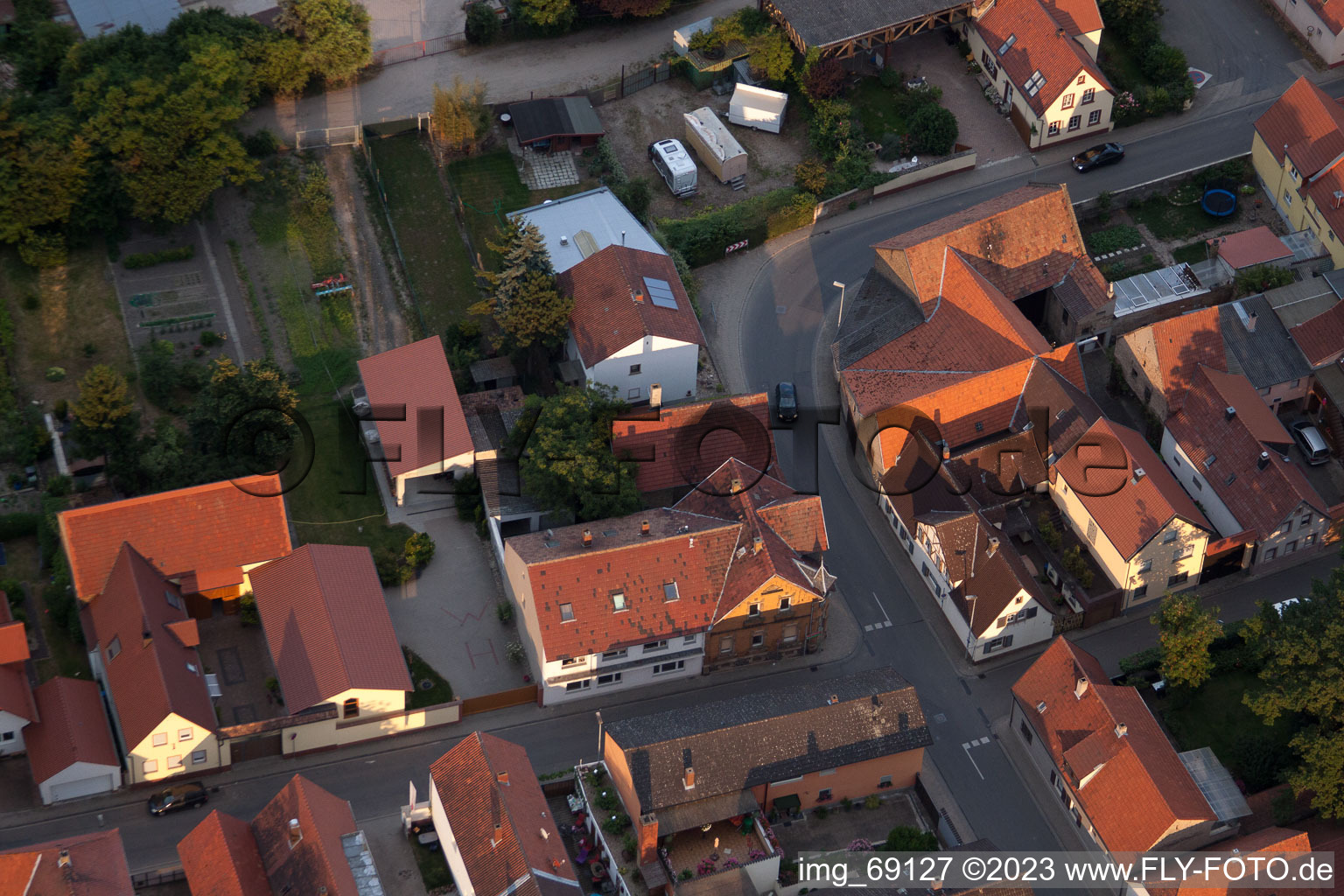 Quartier Bobenheim in Bobenheim-Roxheim dans le département Rhénanie-Palatinat, Allemagne d'un drone