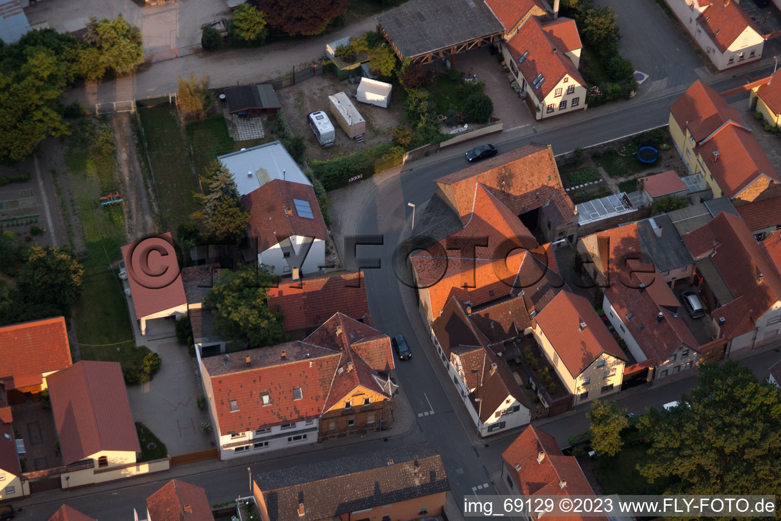 Quartier Bobenheim in Bobenheim-Roxheim dans le département Rhénanie-Palatinat, Allemagne vu d'un drone