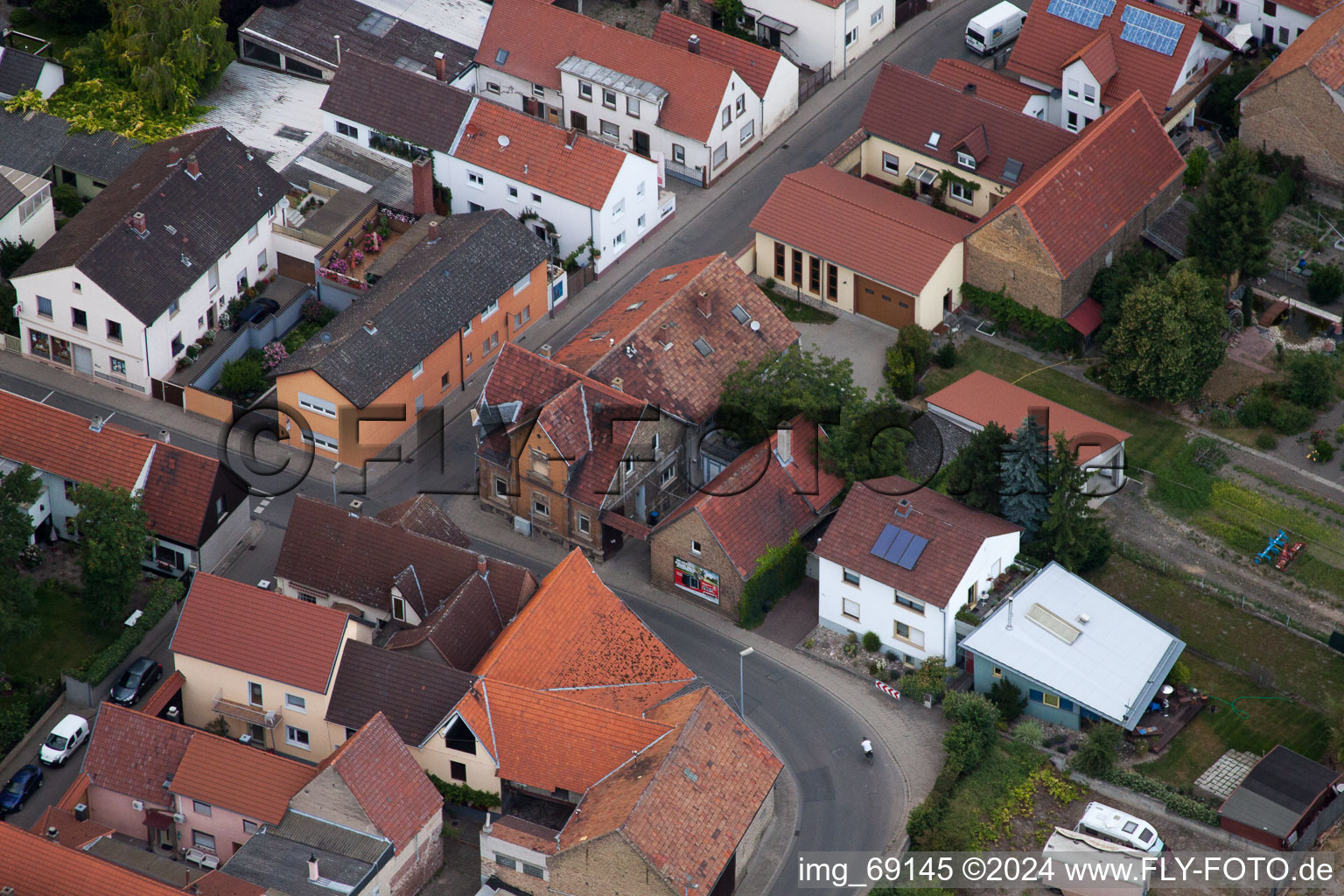 Quartier Bobenheim in Bobenheim-Roxheim dans le département Rhénanie-Palatinat, Allemagne vue du ciel