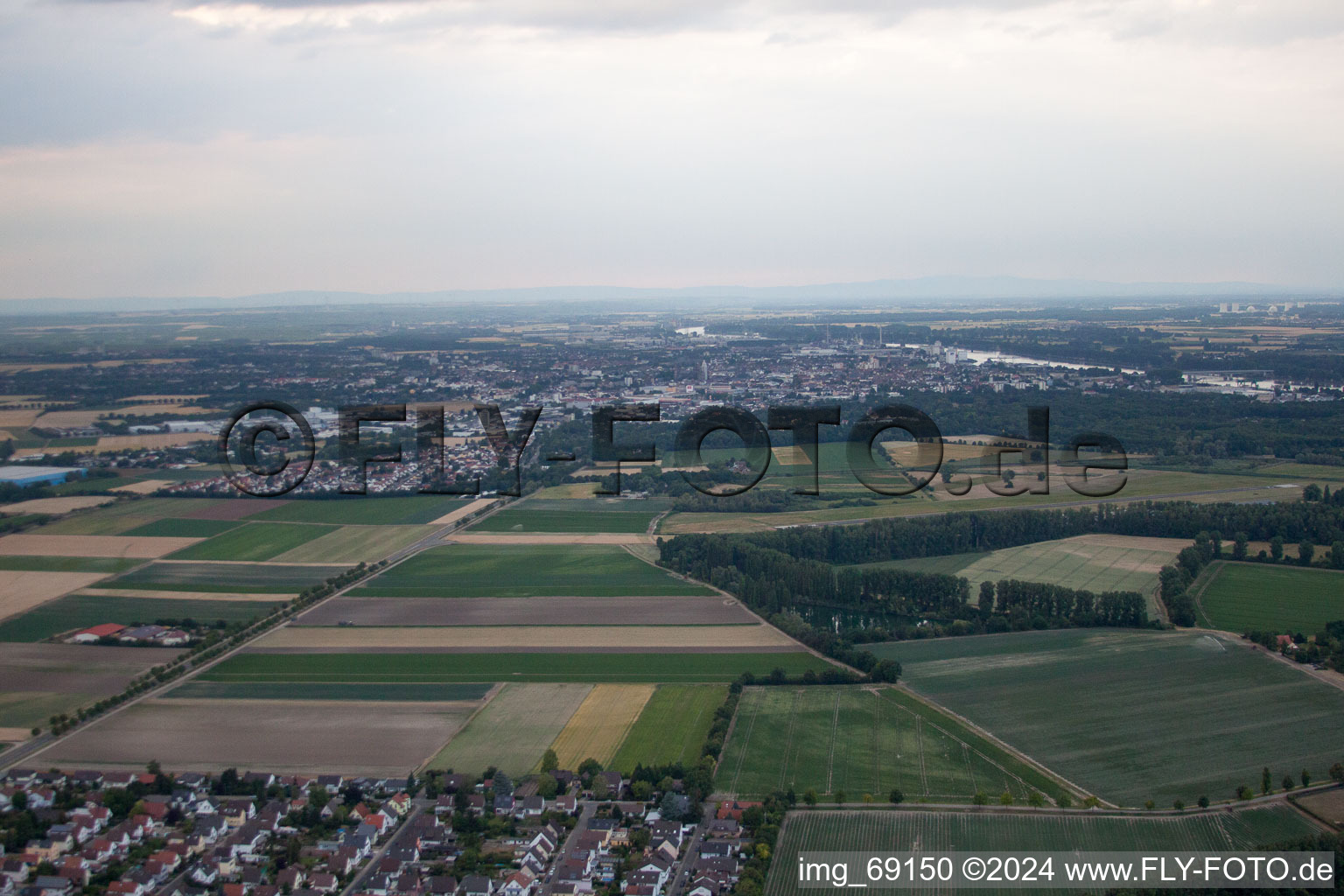 Worms dans le département Rhénanie-Palatinat, Allemagne vue d'en haut