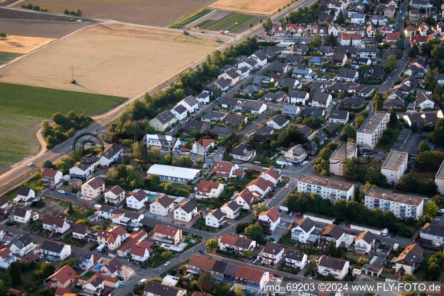 Vue oblique de Quartier Roxheim in Bobenheim-Roxheim dans le département Rhénanie-Palatinat, Allemagne