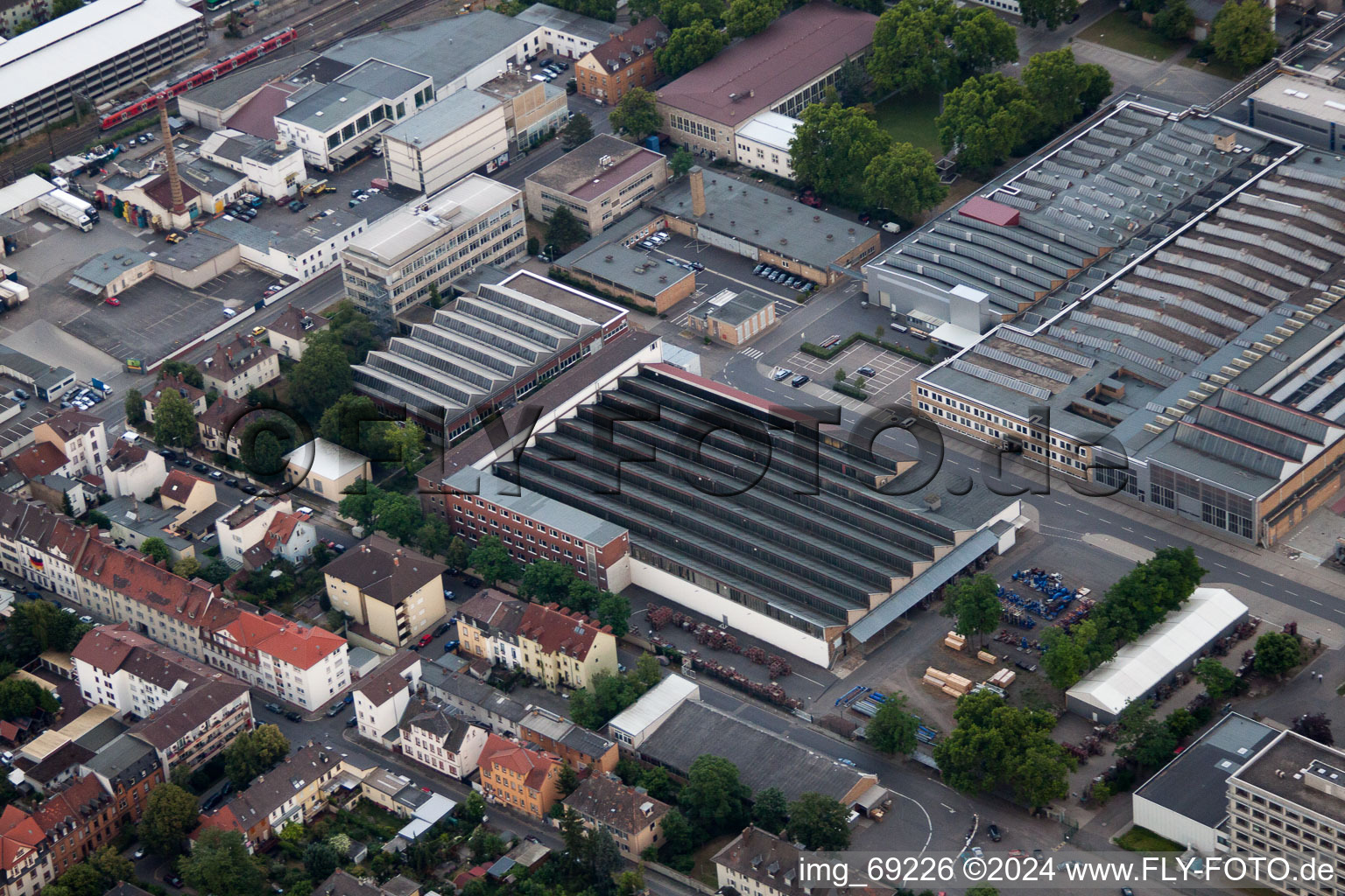 Vue oblique de KSB SE à Frankenthal dans le département Rhénanie-Palatinat, Allemagne