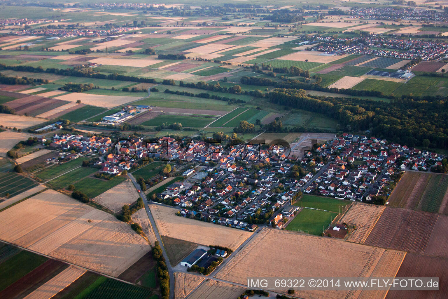 Photographie aérienne de Freisbach dans le département Rhénanie-Palatinat, Allemagne