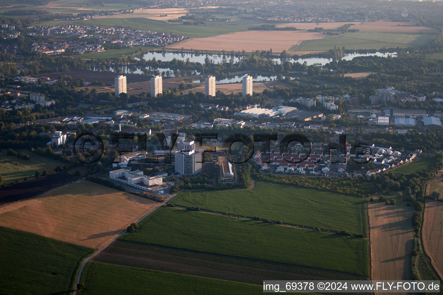 Vue aérienne de Quartier Oggersheim in Ludwigshafen am Rhein dans le département Rhénanie-Palatinat, Allemagne