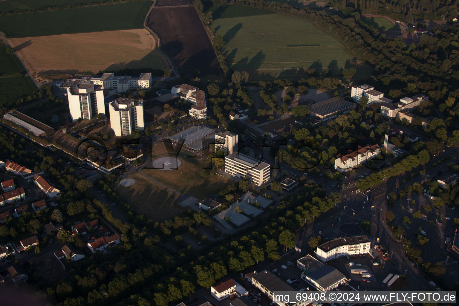 Quartier Oggersheim in Ludwigshafen am Rhein dans le département Rhénanie-Palatinat, Allemagne vue d'en haut