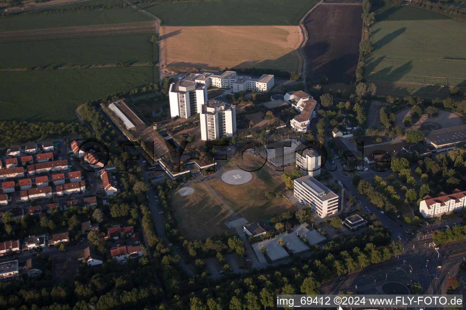 Quartier Oggersheim in Ludwigshafen am Rhein dans le département Rhénanie-Palatinat, Allemagne depuis l'avion