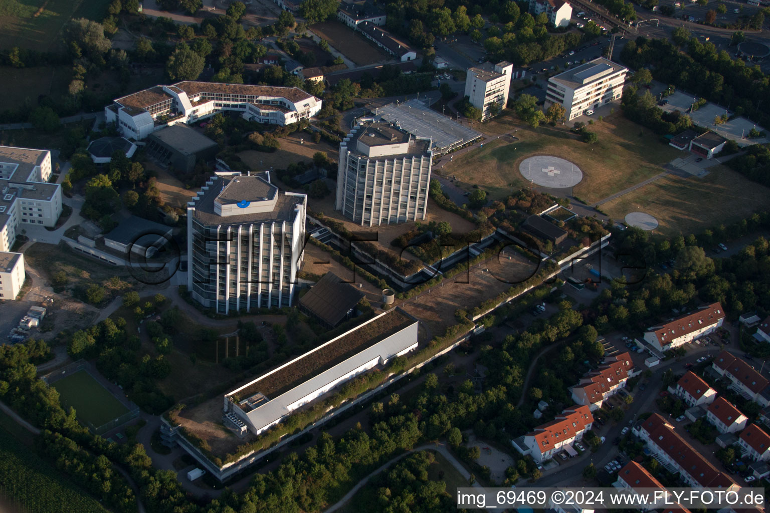 Vue aérienne de Clinique BG à le quartier Oggersheim in Ludwigshafen am Rhein dans le département Rhénanie-Palatinat, Allemagne