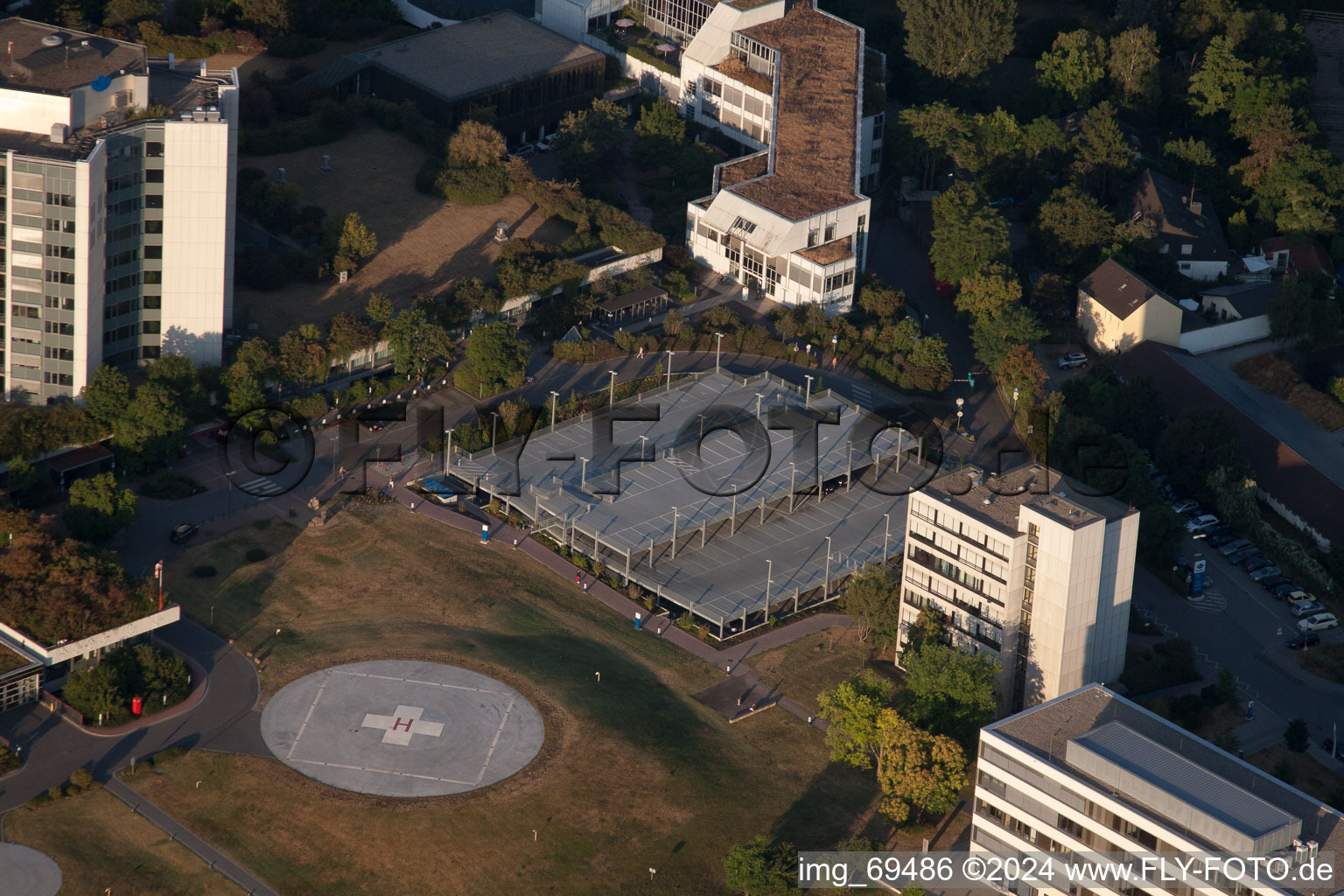 Enregistrement par drone de Clinique BG à le quartier Oggersheim in Ludwigshafen am Rhein dans le département Rhénanie-Palatinat, Allemagne