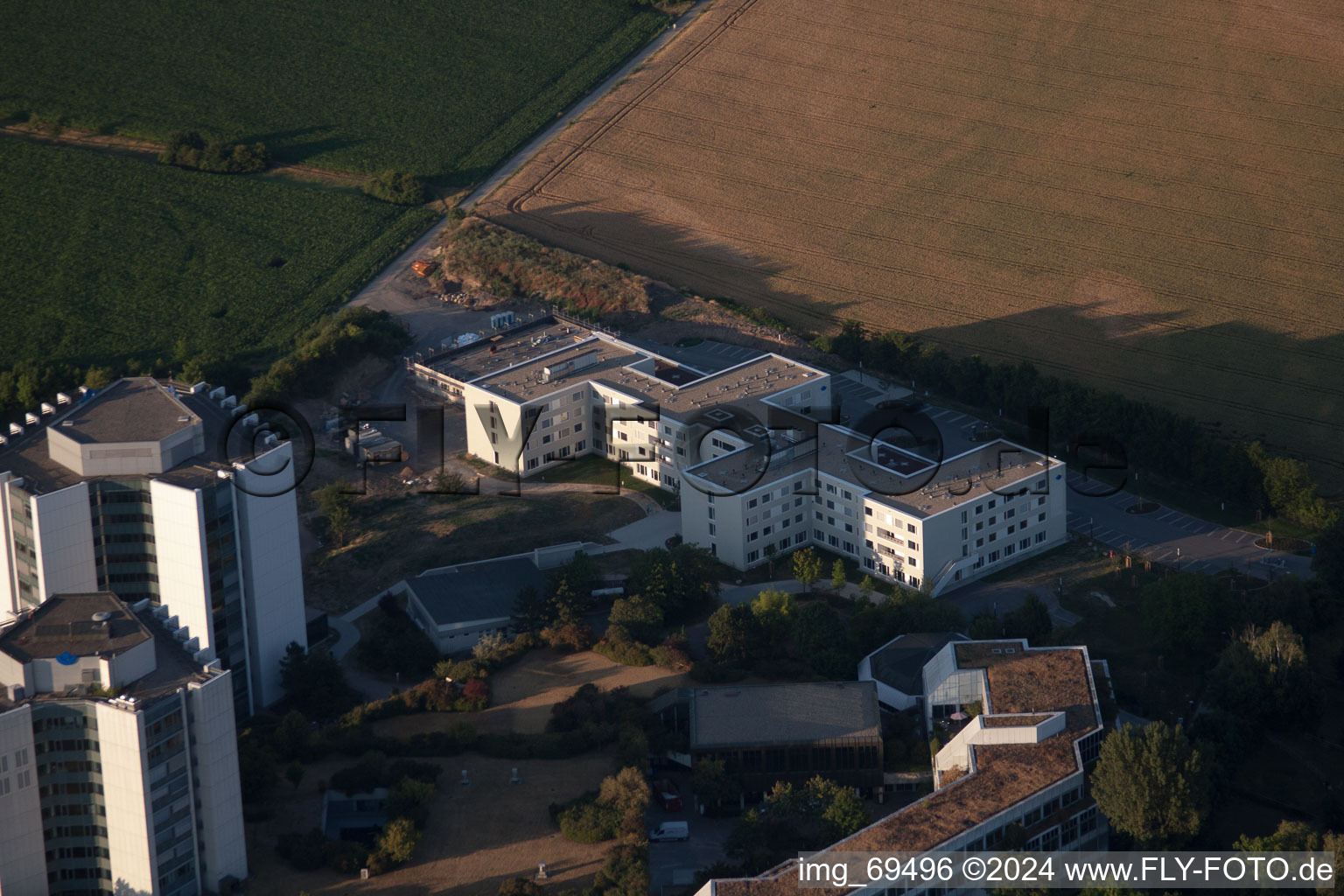 Vue d'oiseau de Quartier Oggersheim in Ludwigshafen am Rhein dans le département Rhénanie-Palatinat, Allemagne