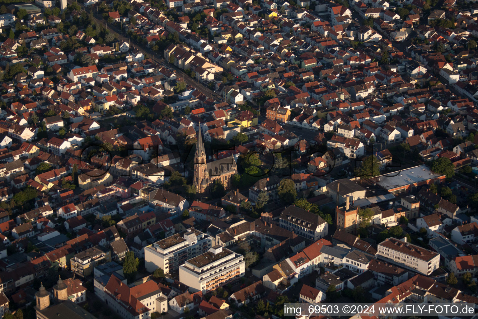 Vue aérienne de Quartier Oggersheim in Ludwigshafen am Rhein dans le département Rhénanie-Palatinat, Allemagne