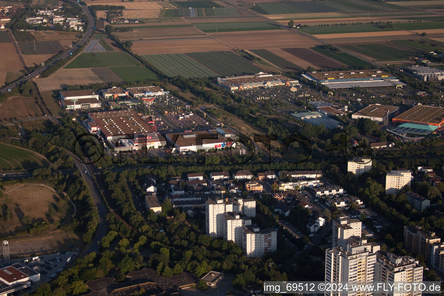 Quartier Oggersheim in Ludwigshafen am Rhein dans le département Rhénanie-Palatinat, Allemagne vue d'en haut