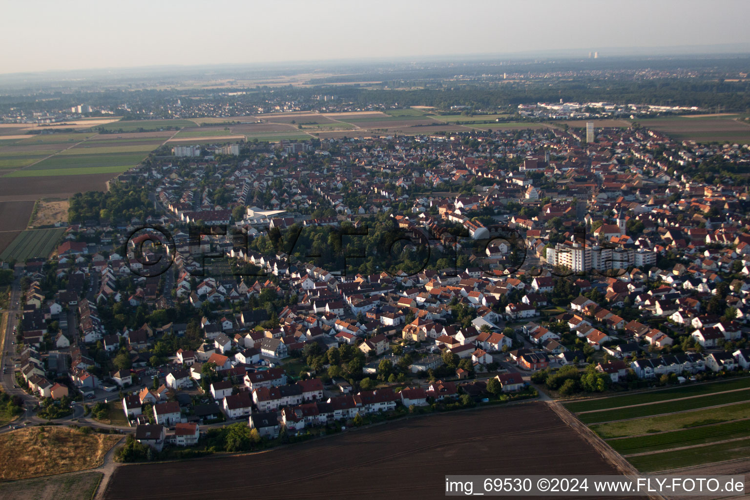 Mutterstadt dans le département Rhénanie-Palatinat, Allemagne d'en haut