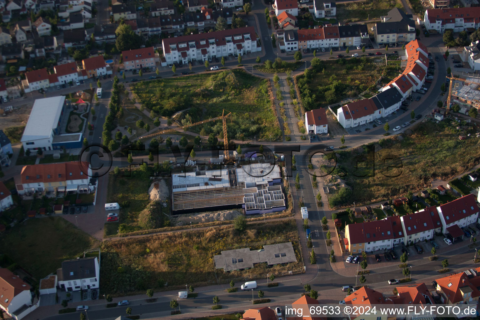 Mutterstadt dans le département Rhénanie-Palatinat, Allemagne depuis l'avion