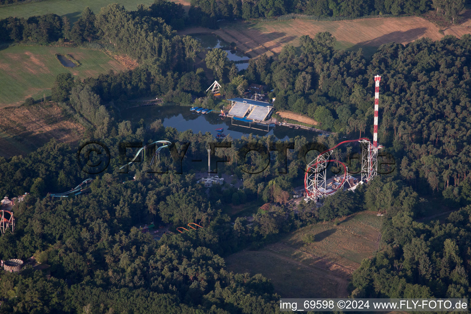 Parc de vacances à Haßloch dans le département Rhénanie-Palatinat, Allemagne vue du ciel