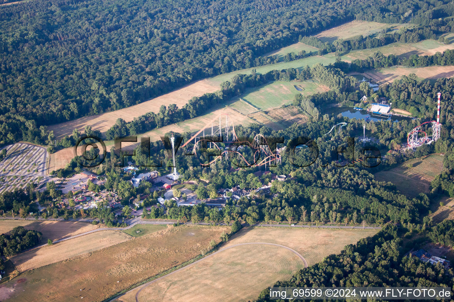 Enregistrement par drone de Parc de vacances à Haßloch dans le département Rhénanie-Palatinat, Allemagne