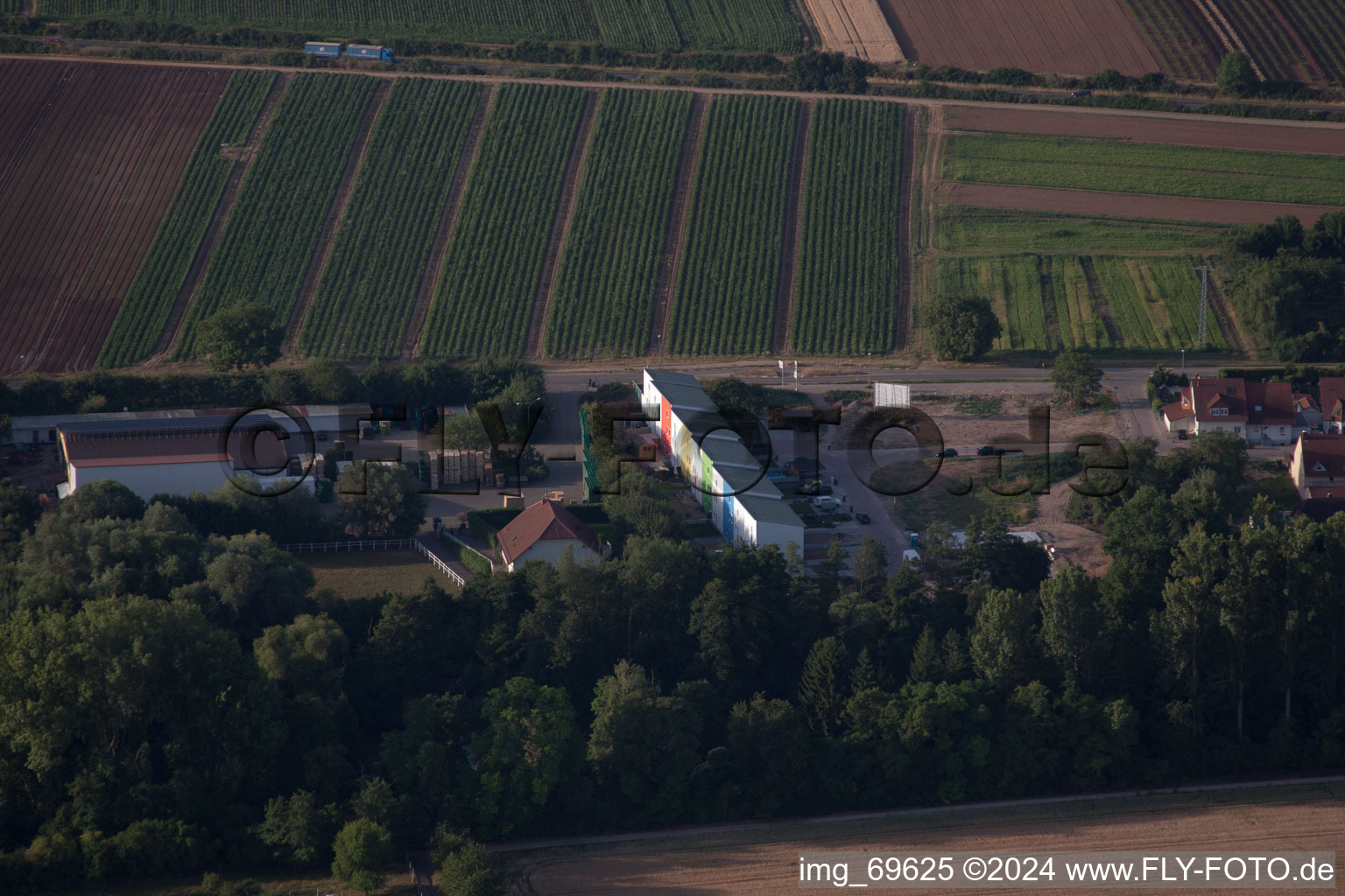 Freisbach dans le département Rhénanie-Palatinat, Allemagne vue d'en haut