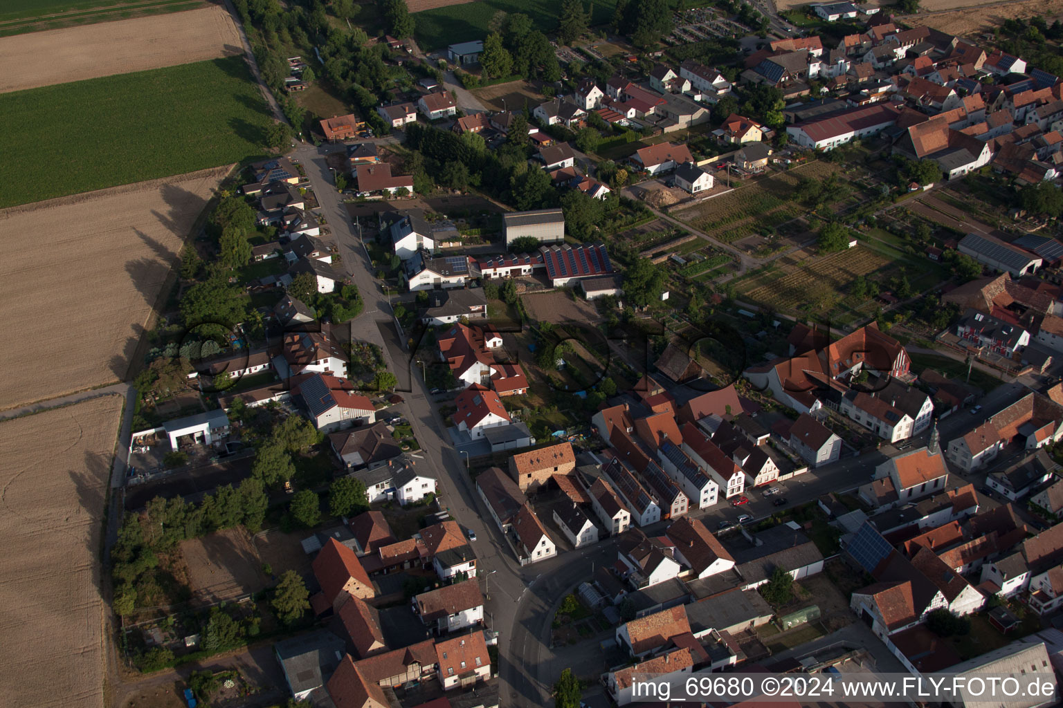 Vue oblique de Quartier Ottersheim in Ottersheim bei Landau dans le département Rhénanie-Palatinat, Allemagne