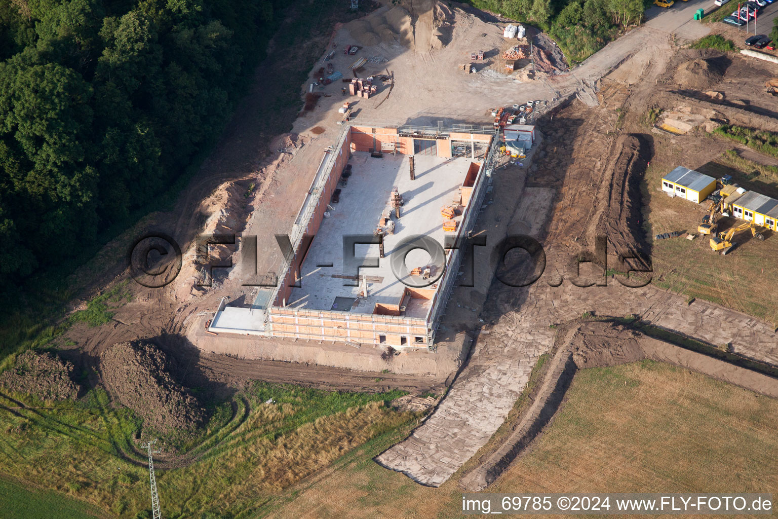 Nouveau bâtiment Edeka à Kandel dans le département Rhénanie-Palatinat, Allemagne depuis l'avion