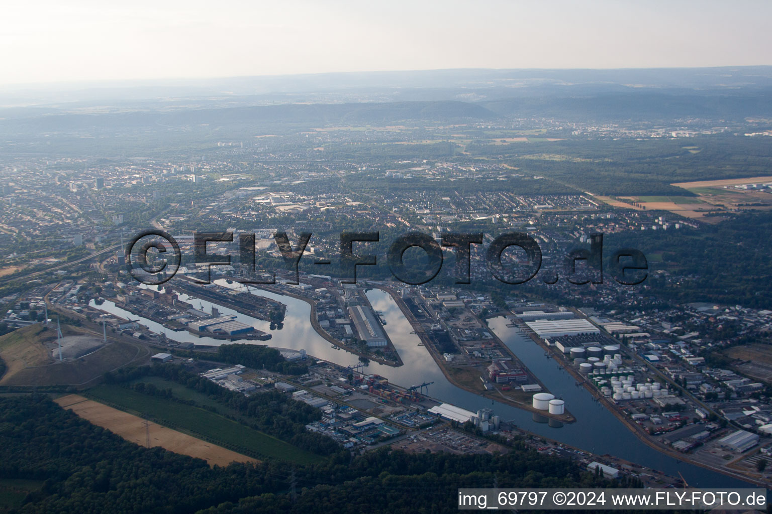 Photographie aérienne de KA Rheinhafen EnBW à le quartier Rheinhafen in Karlsruhe dans le département Bade-Wurtemberg, Allemagne