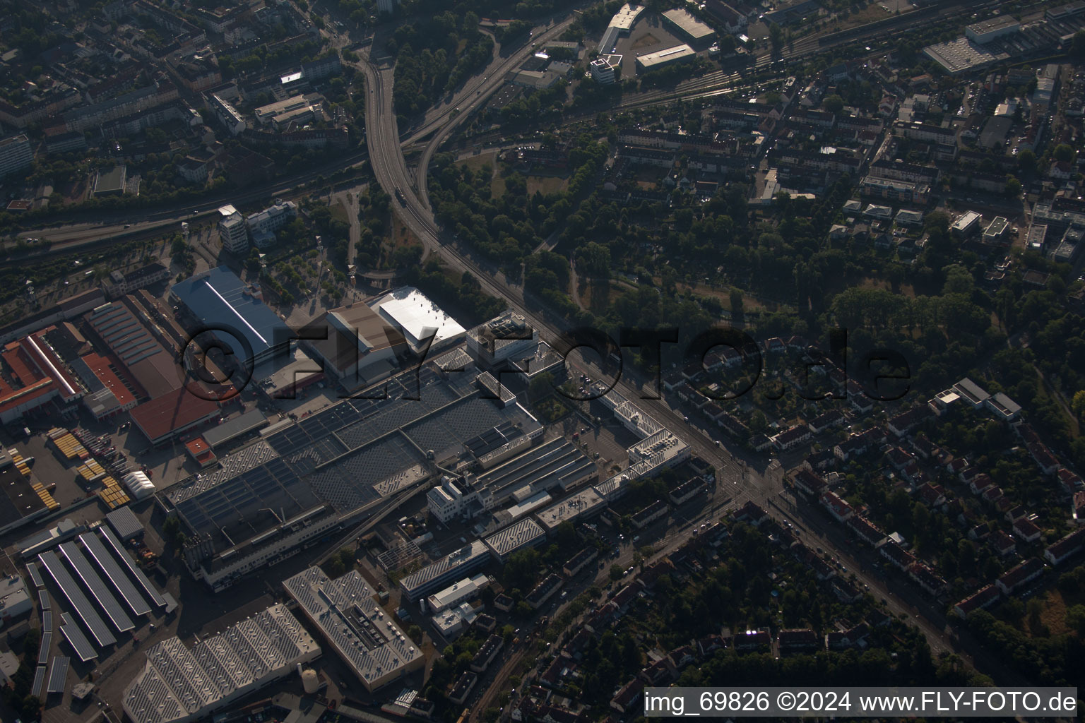 Vue aérienne de B36 à le quartier Grünwinkel in Karlsruhe dans le département Bade-Wurtemberg, Allemagne