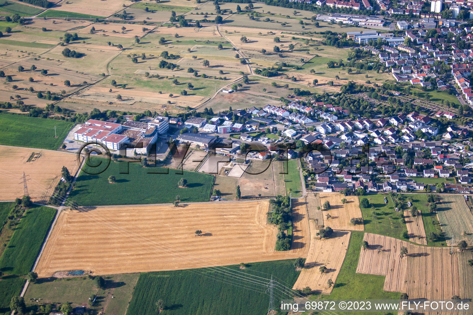 Vue aérienne de Polytec à le quartier Reichenbach in Waldbronn dans le département Bade-Wurtemberg, Allemagne