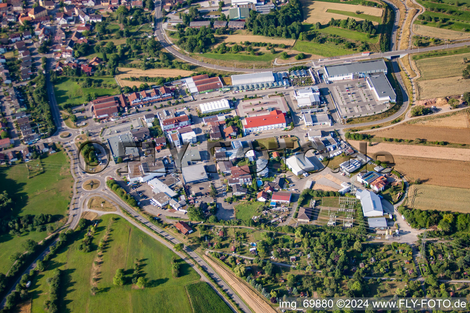 Image drone de Quartier Langensteinbach in Karlsbad dans le département Bade-Wurtemberg, Allemagne