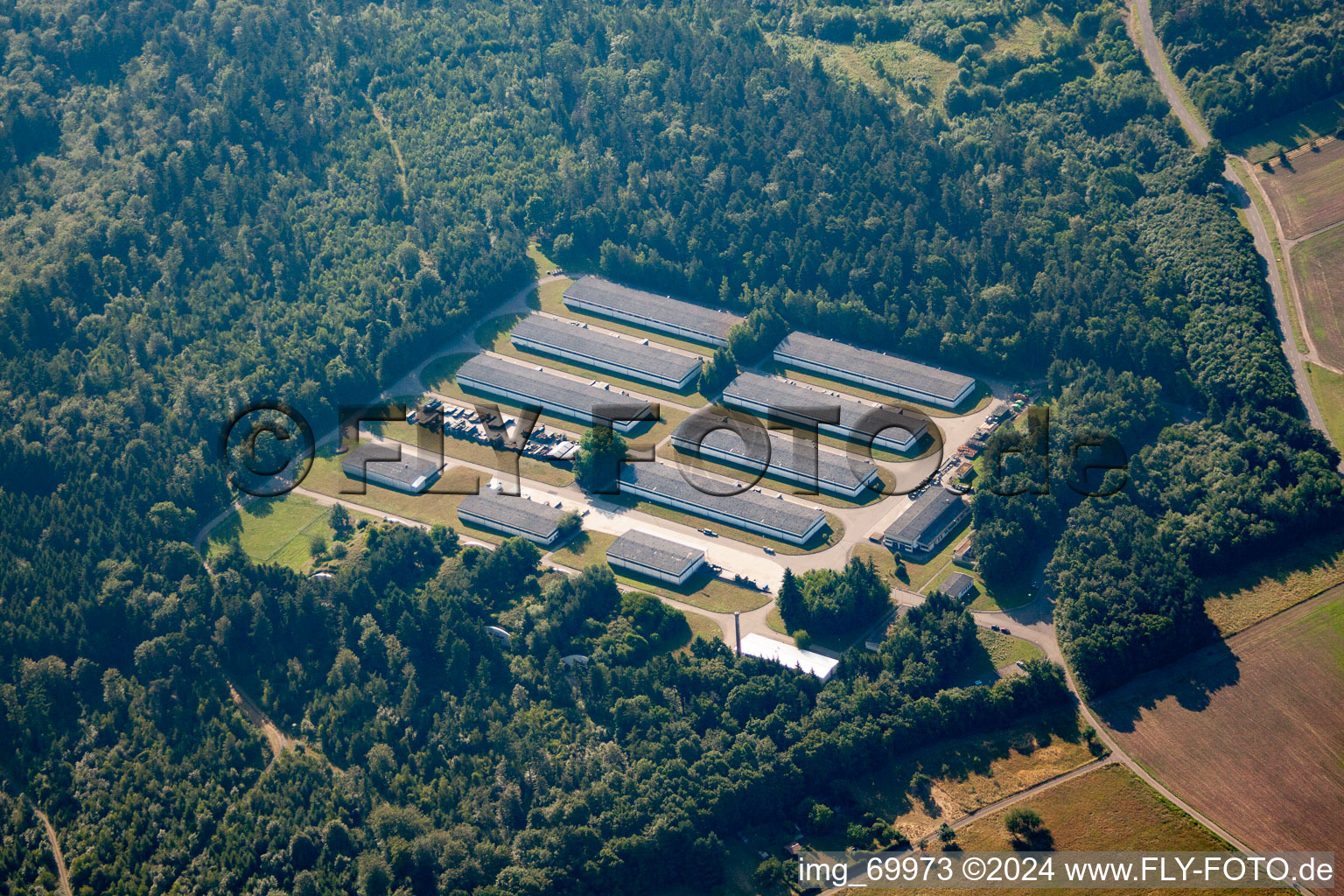 Vue aérienne de Quartier Huchenfeld in Pforzheim dans le département Bade-Wurtemberg, Allemagne