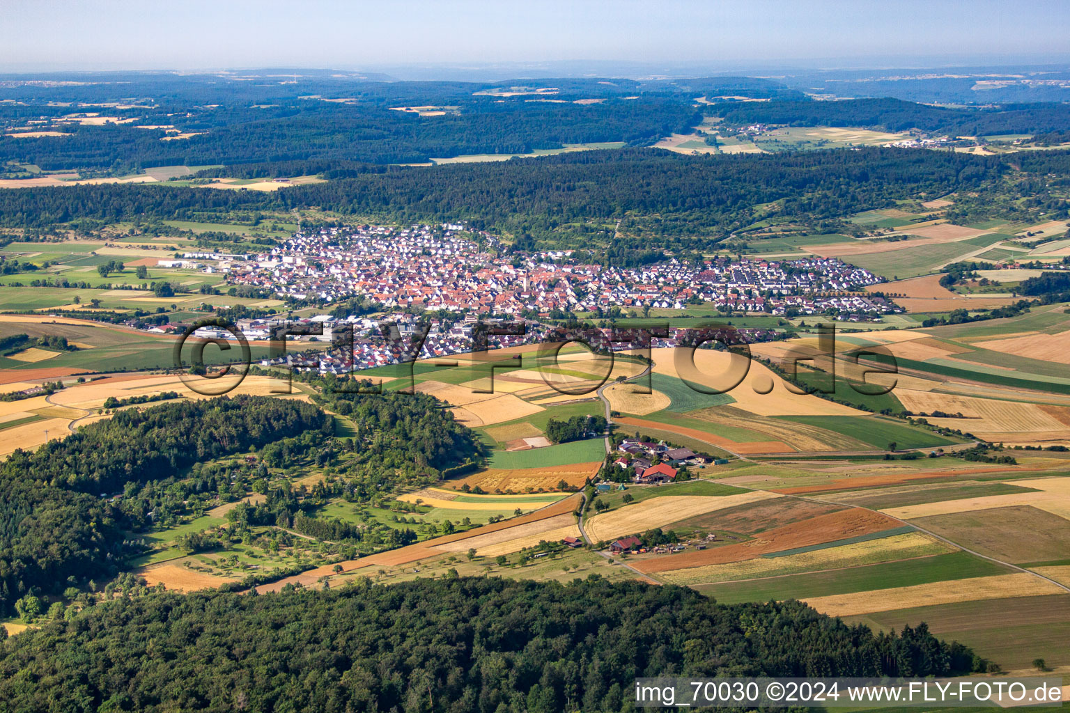 Vue aérienne de Du sud-ouest à le quartier Malmsheim in Renningen dans le département Bade-Wurtemberg, Allemagne