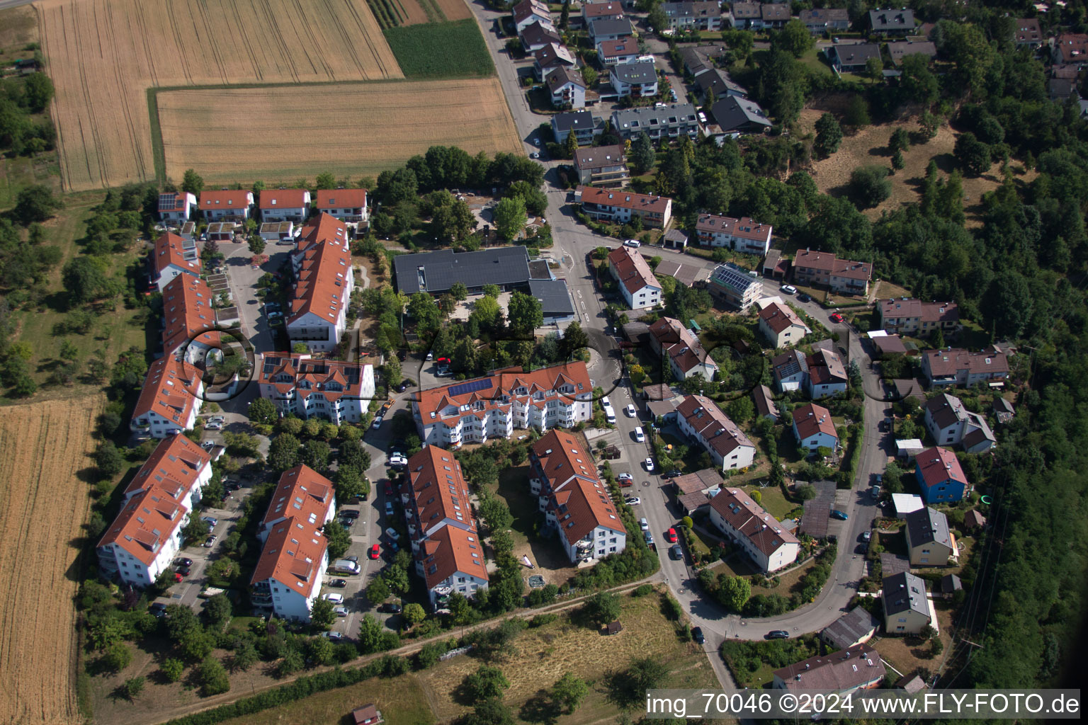 Vue aérienne de Rue Adalbert-Stifter à le quartier Höfingen in Leonberg dans le département Bade-Wurtemberg, Allemagne