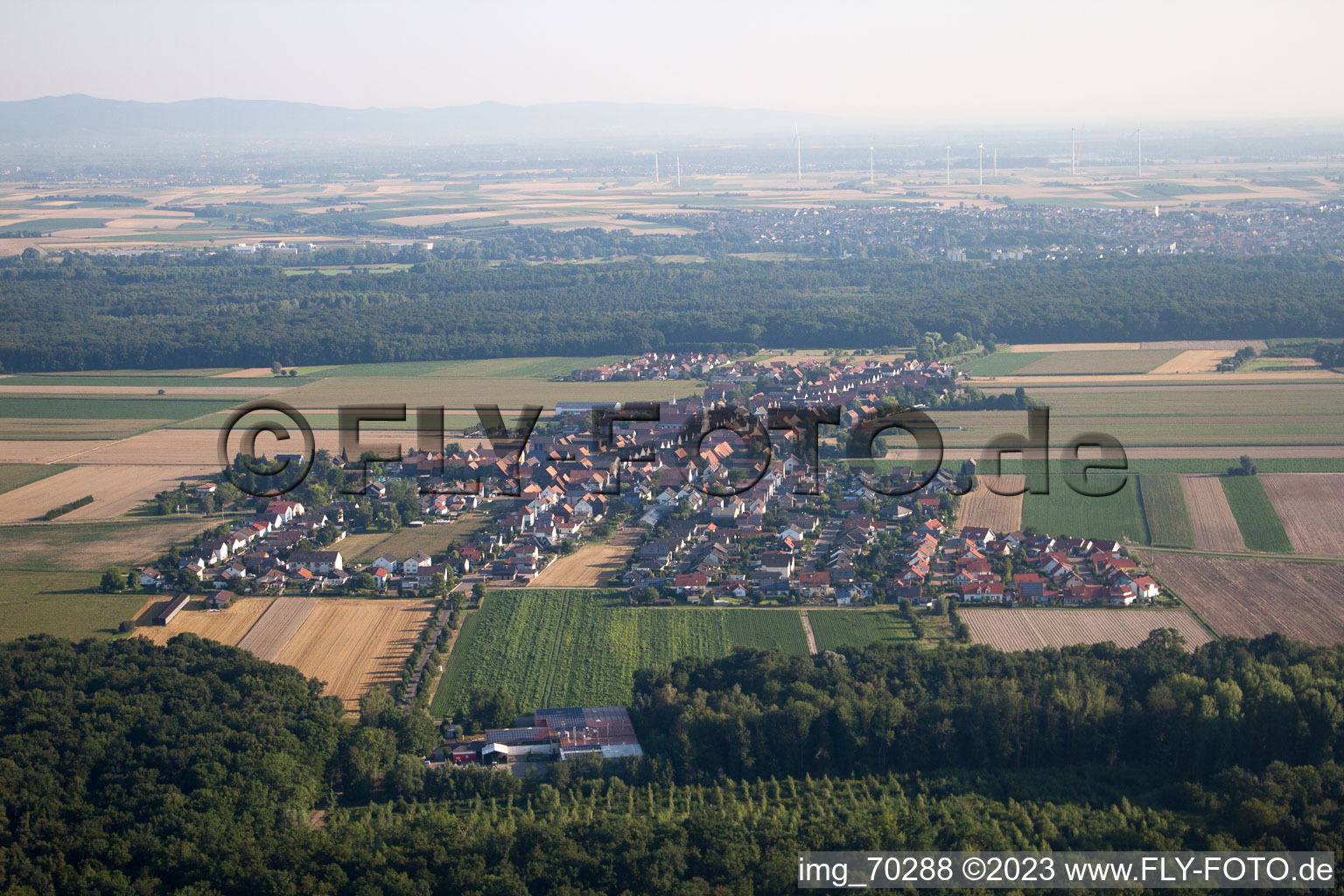 Vue aérienne de Du sud à le quartier Hayna in Herxheim bei Landau dans le département Rhénanie-Palatinat, Allemagne